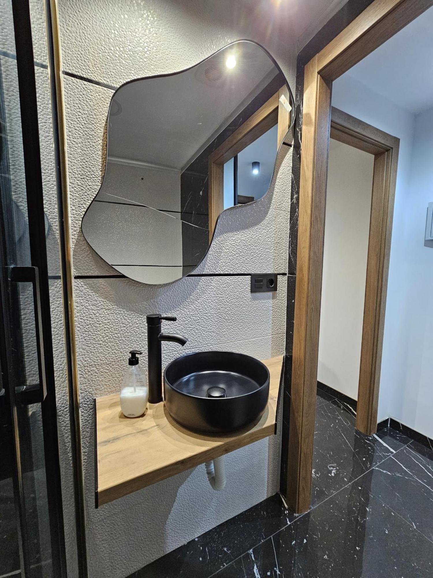 Apartamentos Benidorm Black Bagian luar foto