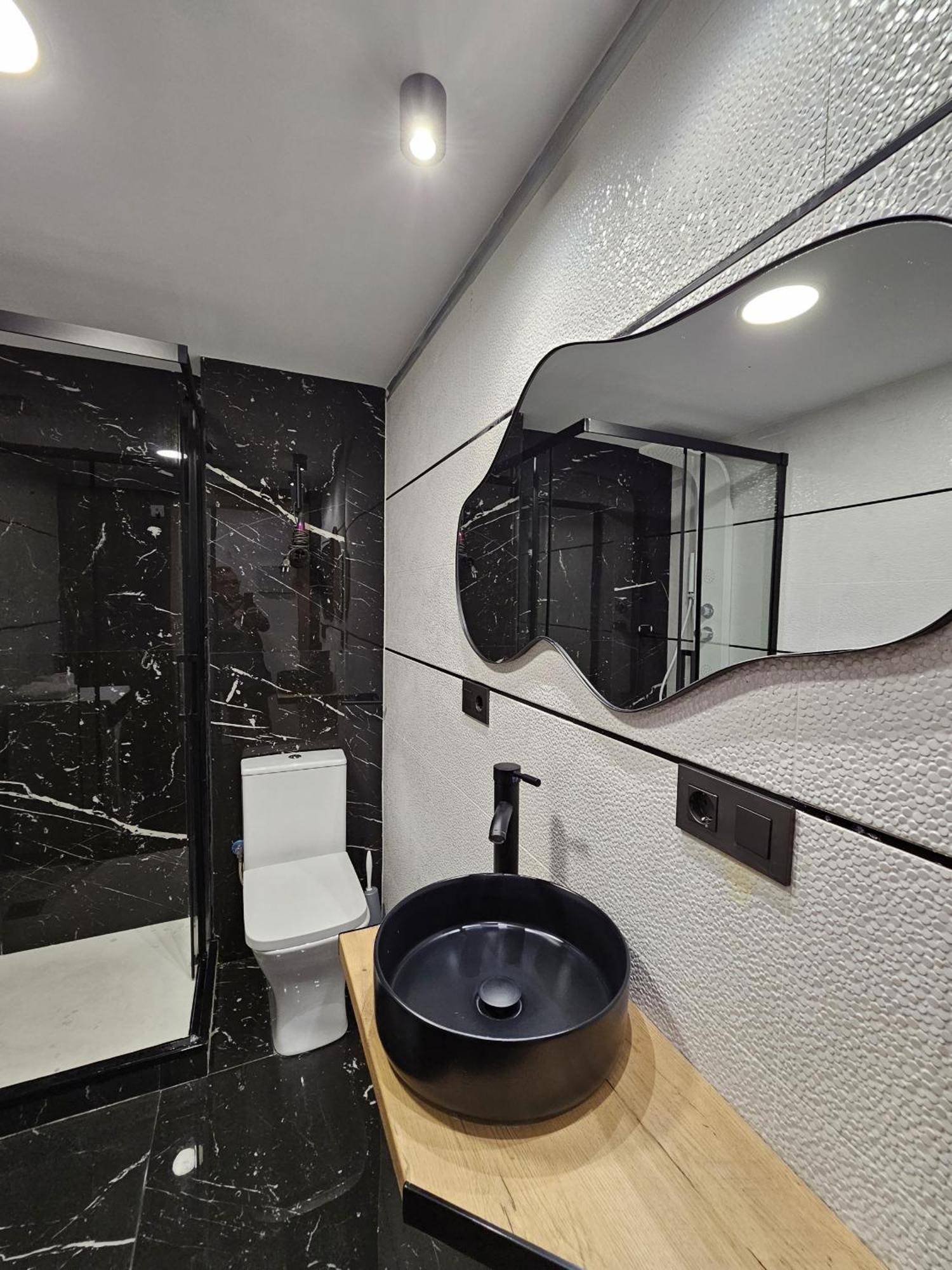 Apartamentos Benidorm Black Bagian luar foto