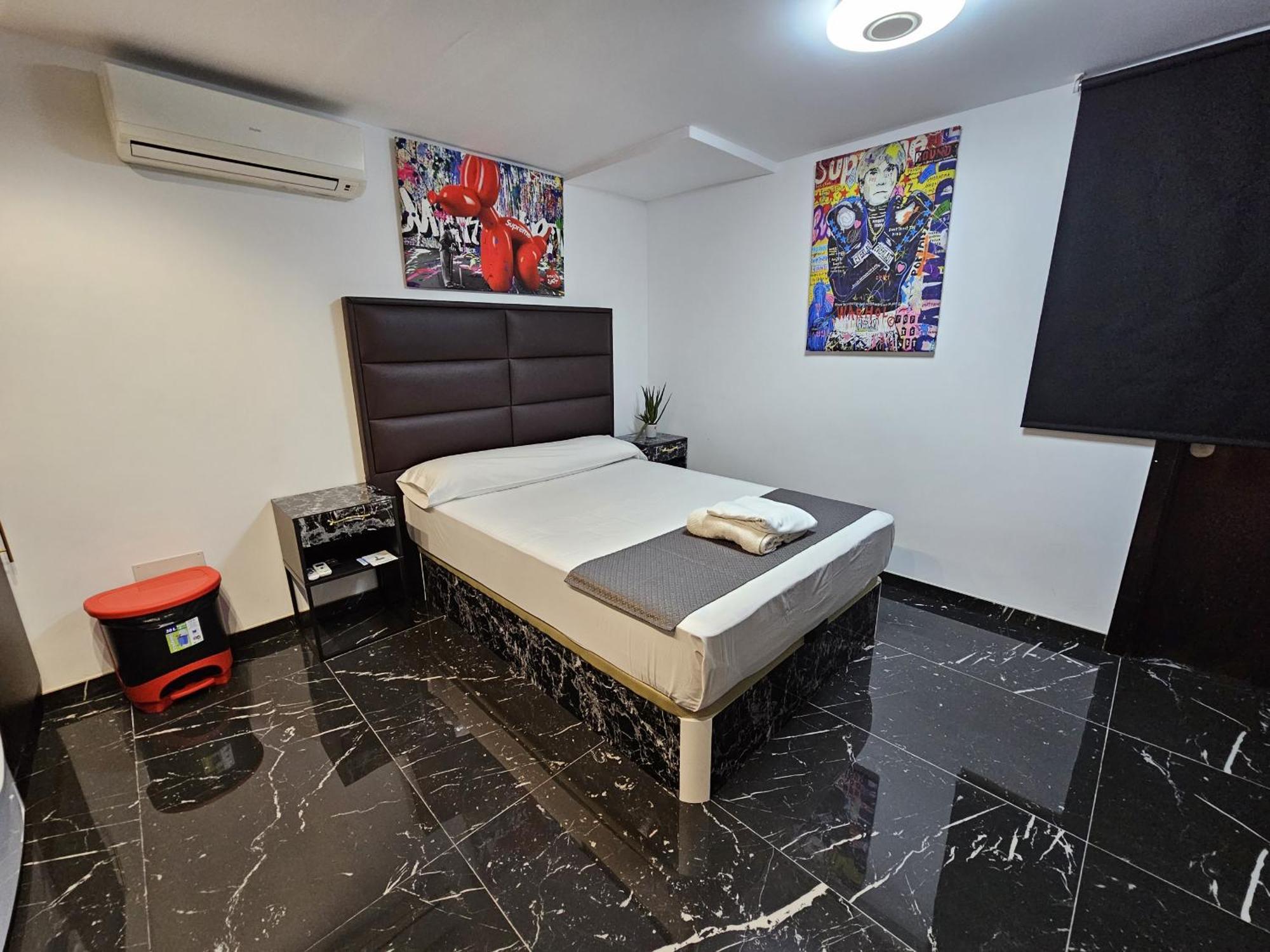 Apartamentos Benidorm Black Bagian luar foto