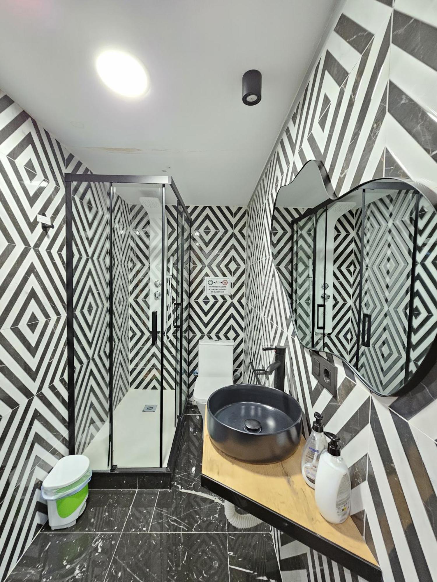 Apartamentos Benidorm Black Bagian luar foto