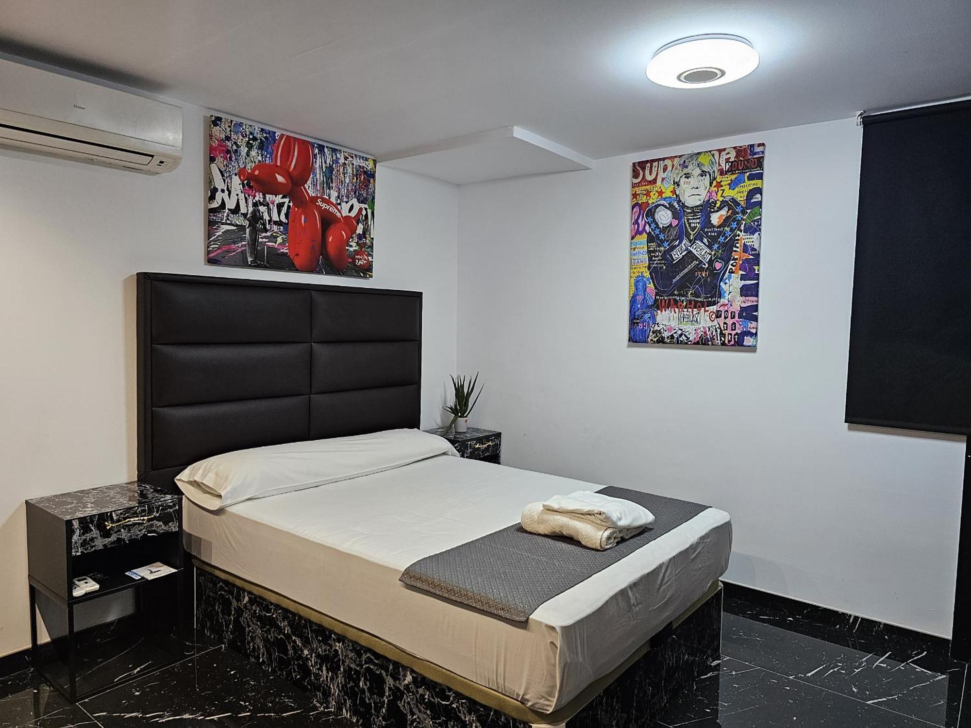Apartamentos Benidorm Black Bagian luar foto