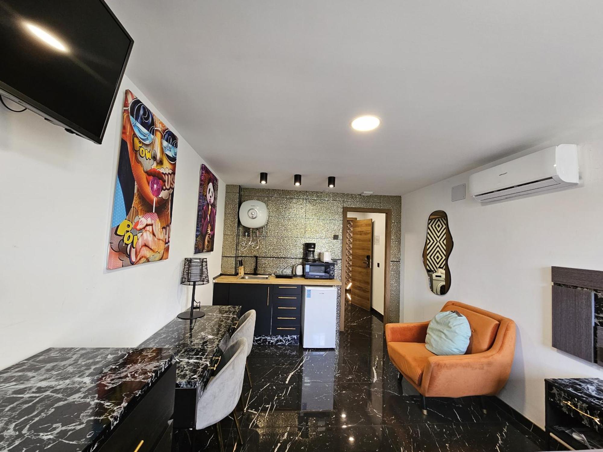 Apartamentos Benidorm Black Bagian luar foto
