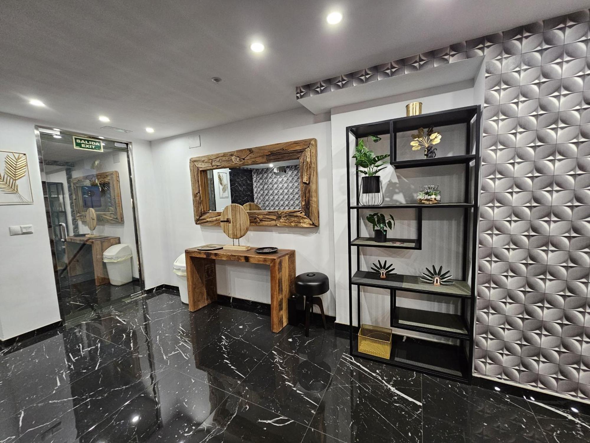 Apartamentos Benidorm Black Bagian luar foto