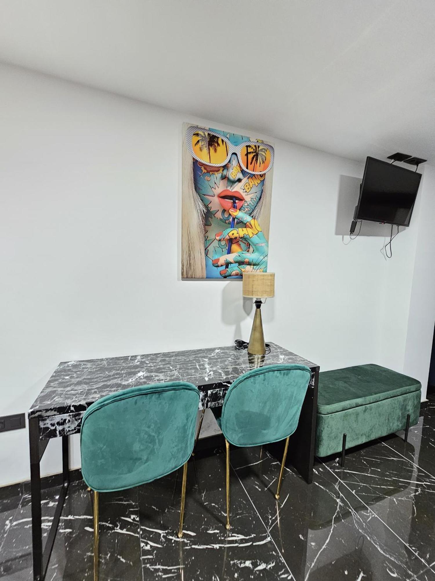 Apartamentos Benidorm Black Bagian luar foto
