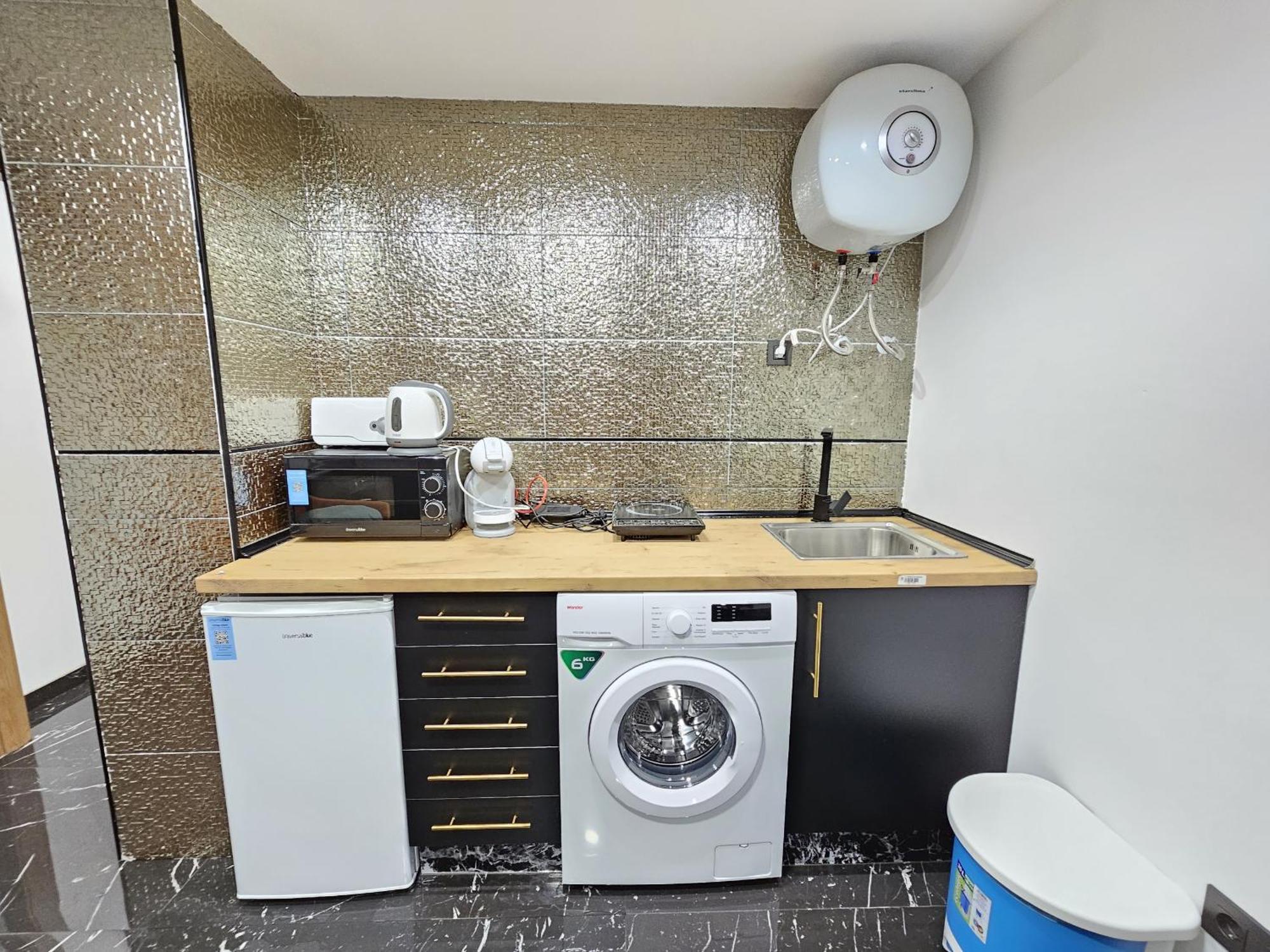 Apartamentos Benidorm Black Bagian luar foto